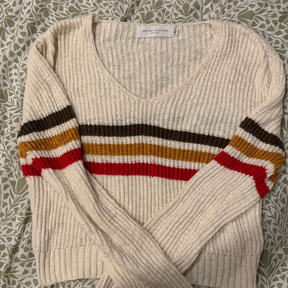 Cropped V-neck cream sweater with stripe detailing juniors women’s size large